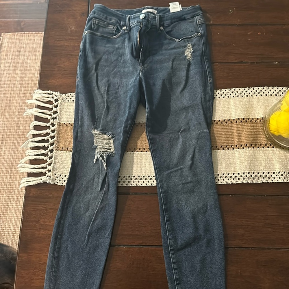 Good American skinny size 31.